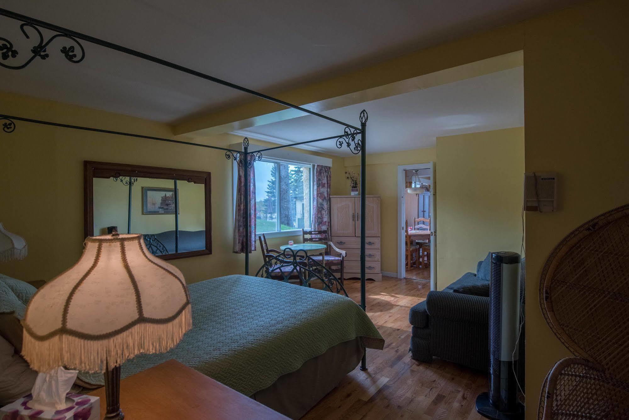 Auberge Villa Bellerive Nominingue Екстериор снимка